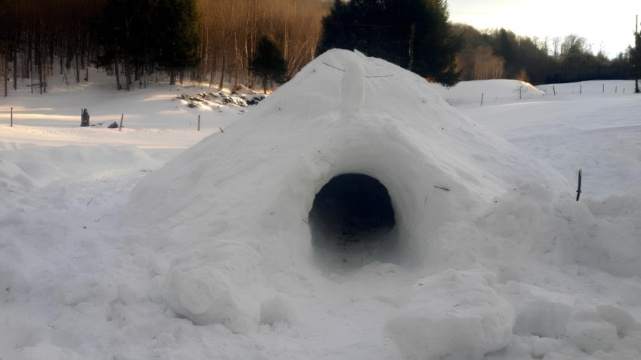 Survival Shelter Basics 5 Survival Shelter Quinzee